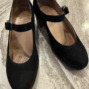 Dansko Harlo Mary Jane Pumps Women's Size 38 US Size 7.5-8 Black Nubuck Suede